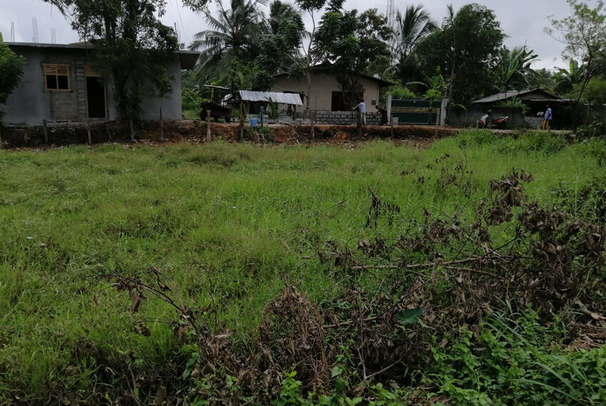 Land-for-sale-in-Athurugiriya-10162-02