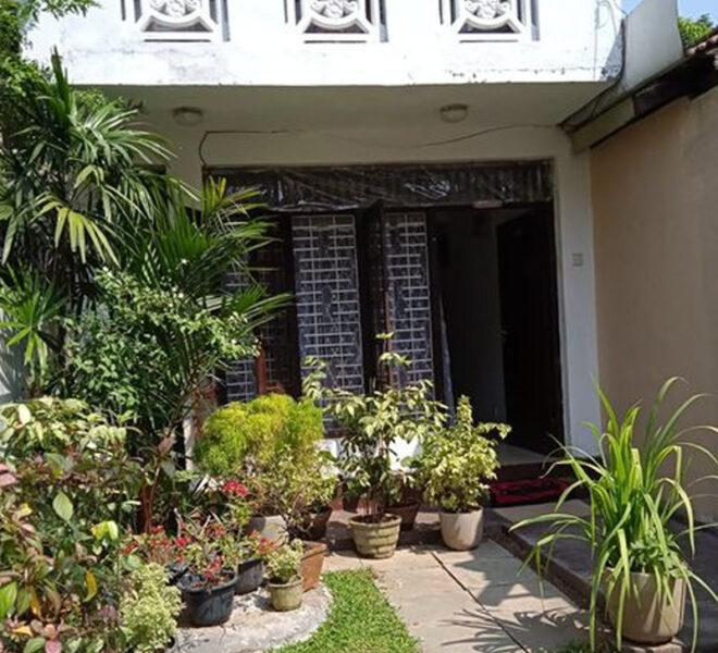 2-Storied-house-for-sale-in-kirulapona-10180-03