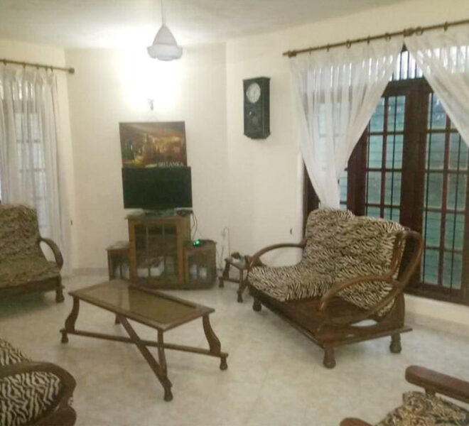 House-for-sale-in-Raddolugama-06