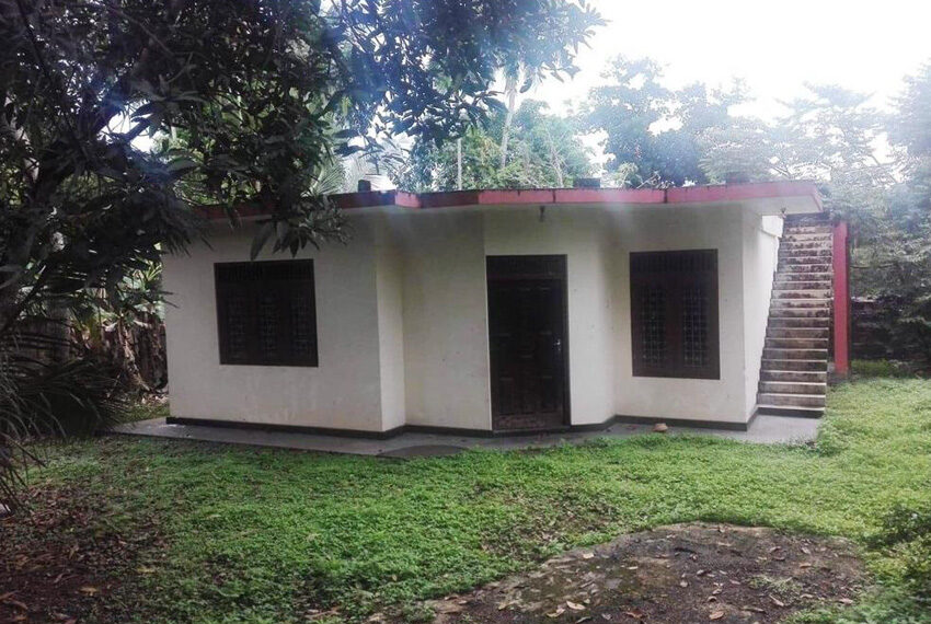 House-for-sale-in-Ahurugiriya-10274-02