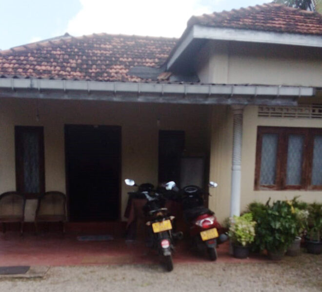 House-with-land-for-sale-in-Boralasgamuwa-10267-05