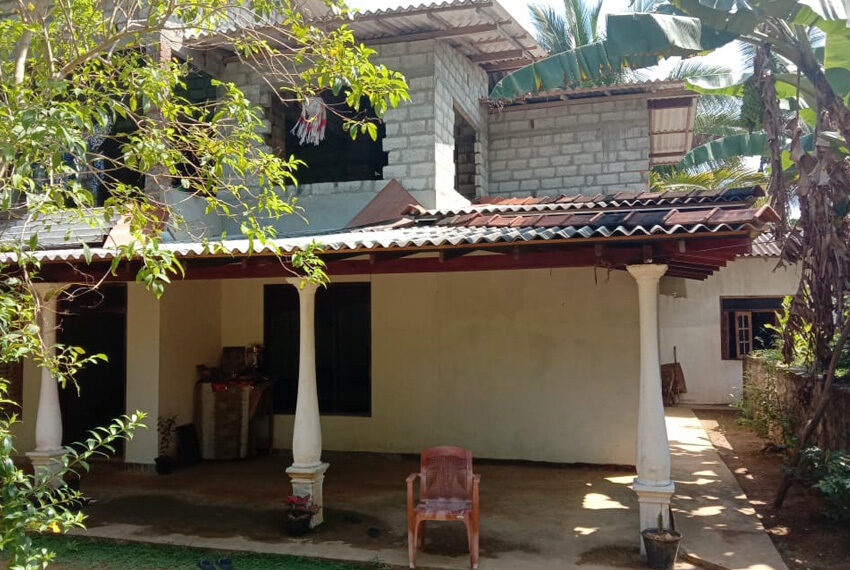 2-Storied-House-with-land-for-sale-in-Kadawatha-10282-03