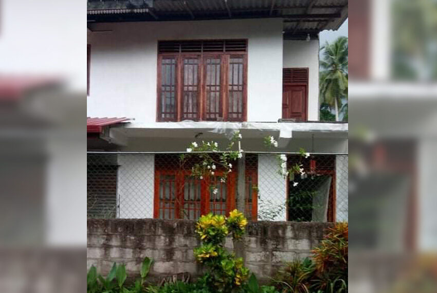 2-Storied-House-with-Shop-for-sale-in-Gampaha-10323-05