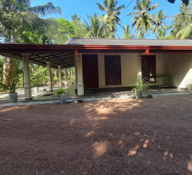 Land-with-3-single-storied-house-for-sale-in-kadawatha-10334-02