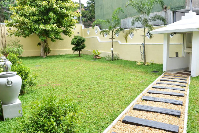 Luxury-House-with-Swimming-Pool-for-Sale-in-Rajagiriya-10534-2