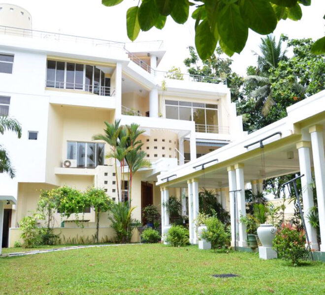 Luxury-House-with-Swimming-Pool-for-Sale-in-Rajagiriya-10534-6