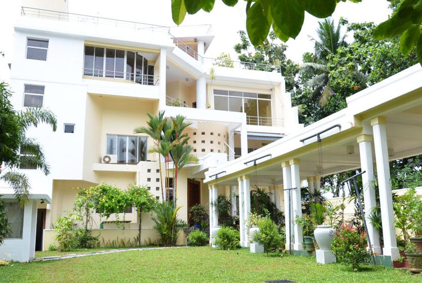 Luxury-House-with-Swimming-Pool-for-Sale-in-Rajagiriya-10534-6