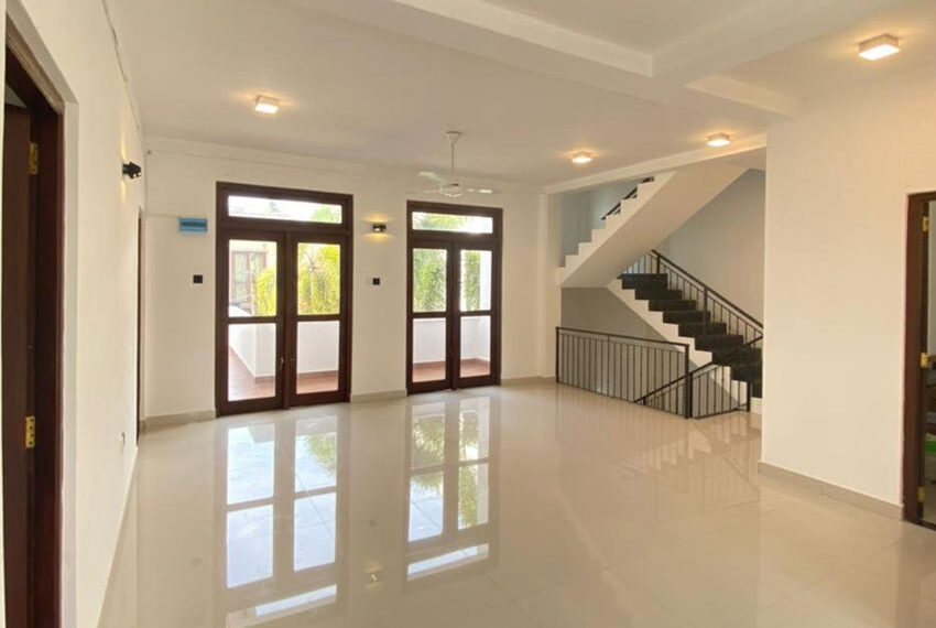 House--sale-in-Ratmalana-01