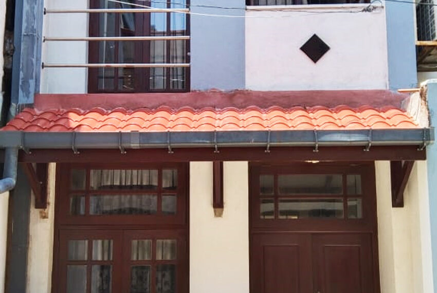 Two-Story-House-for-Sale-in-Dehiwala-10609-01