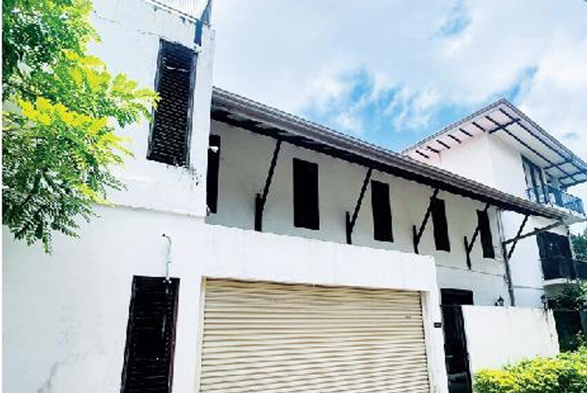 House-for-sale-in-Thalawathugoda--10636-01