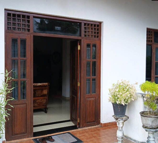 Two-Story-House-for-Sale-in-Kolonnwa-10635-01