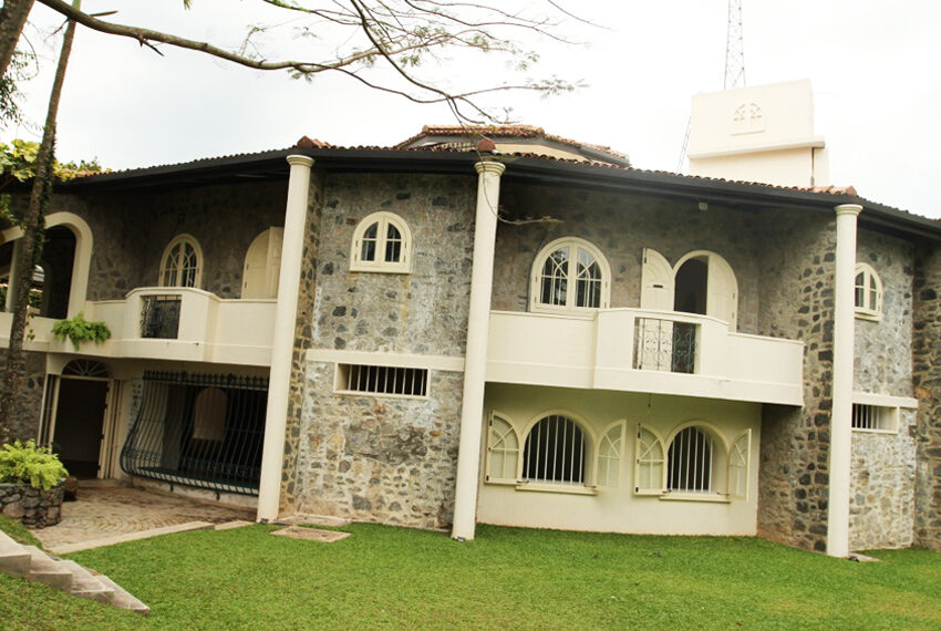 Luxury-House-for-Sale-in-Pelawatta-10646-02