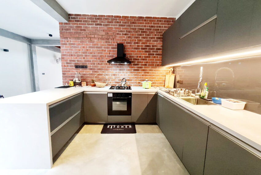 Three-Story-Luxury-House-for-Sale-in-Nawala-10650-01
