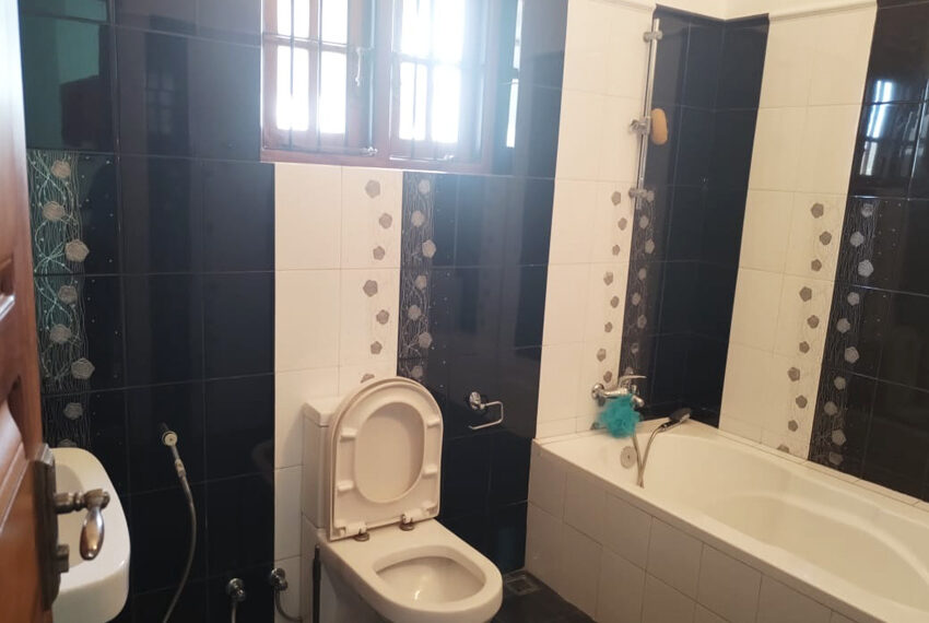 Two-Story-Luxury-House-for-Sale-in-JaEla-10655-03
