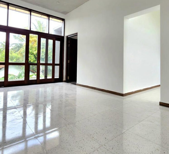 House-for-sale-in-Kaduwela-10667-01
