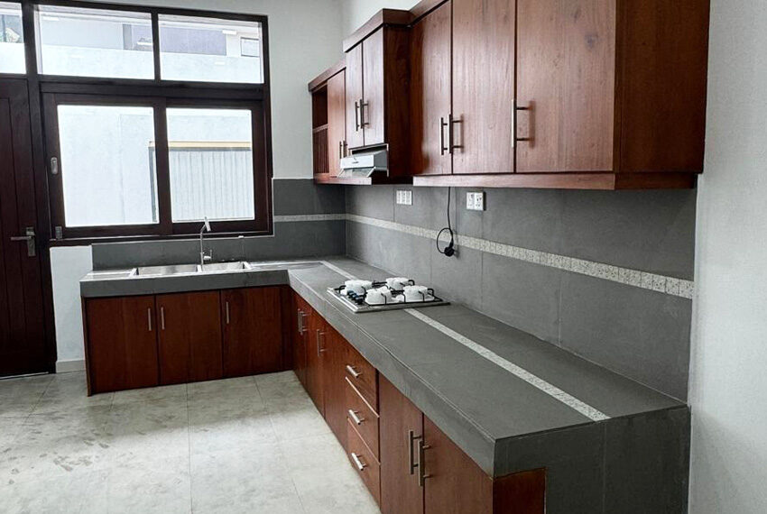 House-for-sale-in-Kaduwela-10667-03