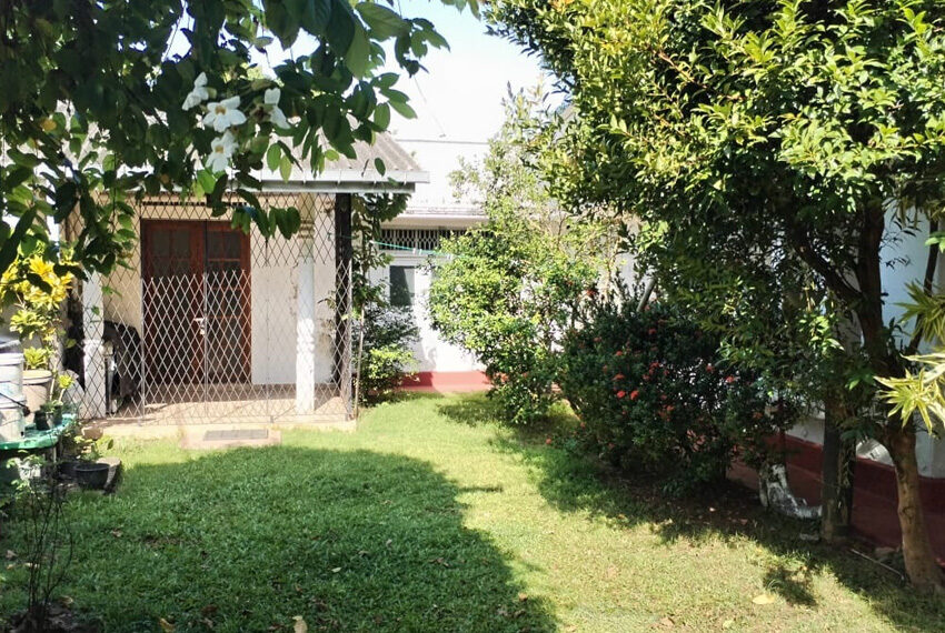 House-with-land-sale-in-Dehiwela-10677-01
