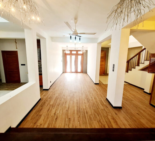Two-Story-House-for-Sale-in-Pannipitiya-10668-03