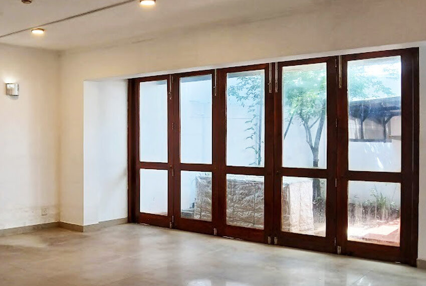 Two-Story-House-for-Sale-in-Colombo-04-10679-01