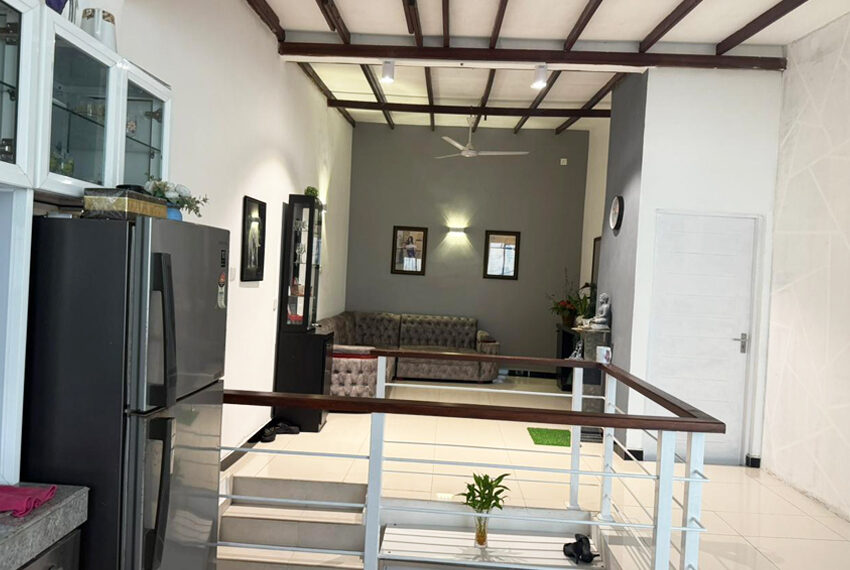 Commercial-Property-for-Rent-in-Battaramulla-10706-03