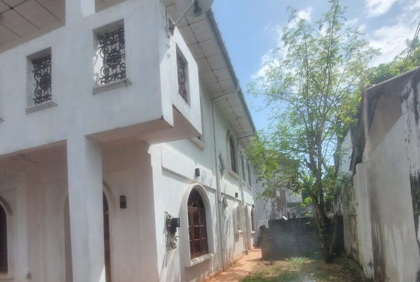 House-for-sale-in-Dehiwela-06-10690