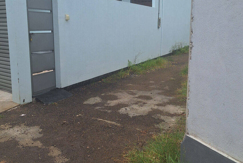 Land-for-sale-in-Wellawathe-10695--04