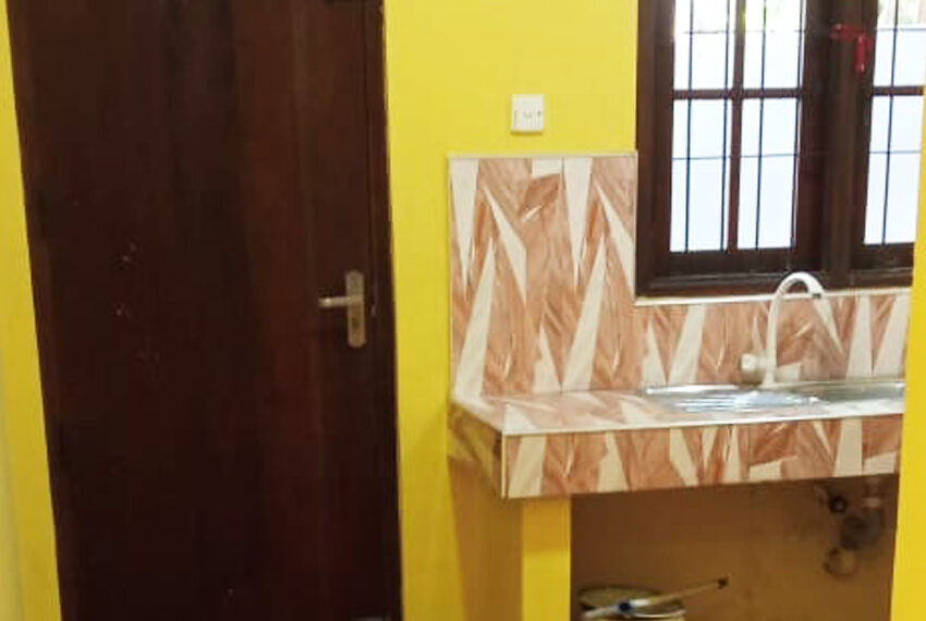 Two-Story-House-for-Sale-in-Mabola-10687-01