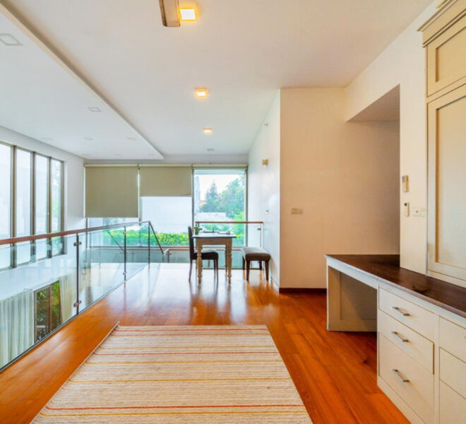 Duplex-Semi-Furnished-Apartment-for-Sale-in-Colombo-07-10751-03