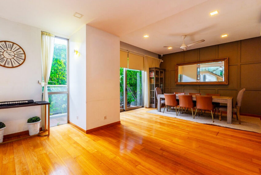 Duplex-Semi-Furnished-Apartment-for-Sale-in-Colombo-07-10751-06