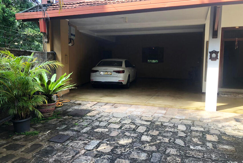 Luxury-House-for-Rent-in-Malabe-10737-02