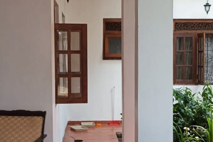 Three-Story-House-for-Sale-in-Nawala-10760-02