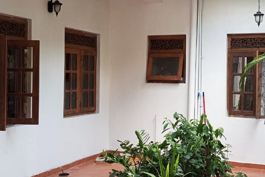 Three-Story-House-for-Sale-in-Nawala-10760-03