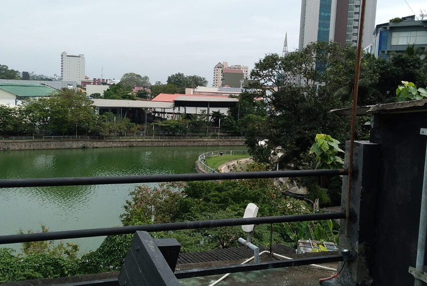 Commercial-building-10770-01