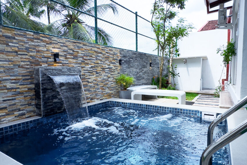 Furnished-Luxury-House-for-Sale-in-Thalawathugoda-10772-06