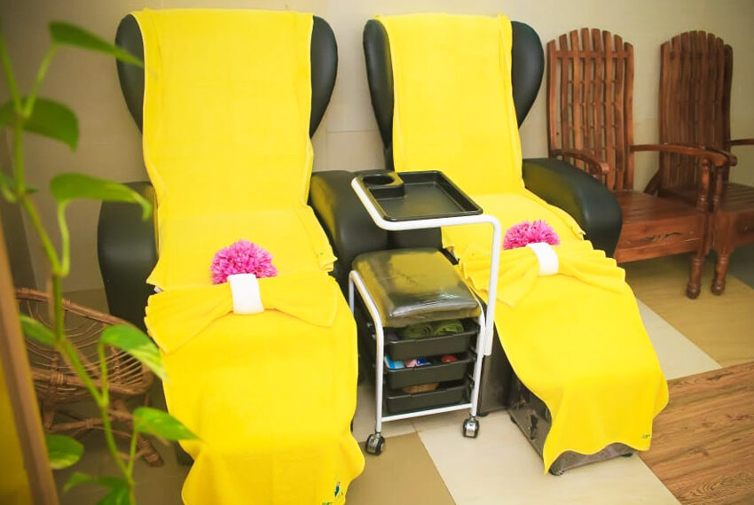 Hotel-for-Sale-in-Mount-Lavinia-10776-01