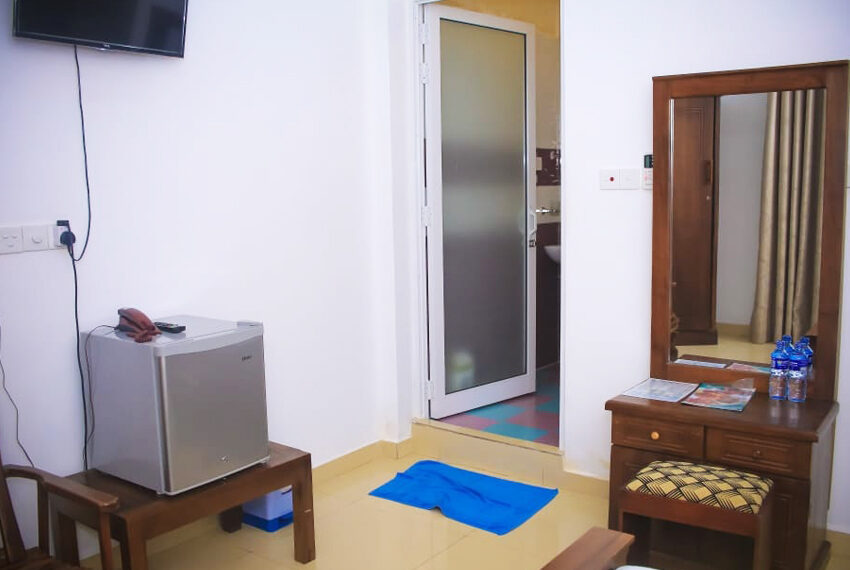 Hotel-for-Sale-in-Mount-Lavinia-10776-02