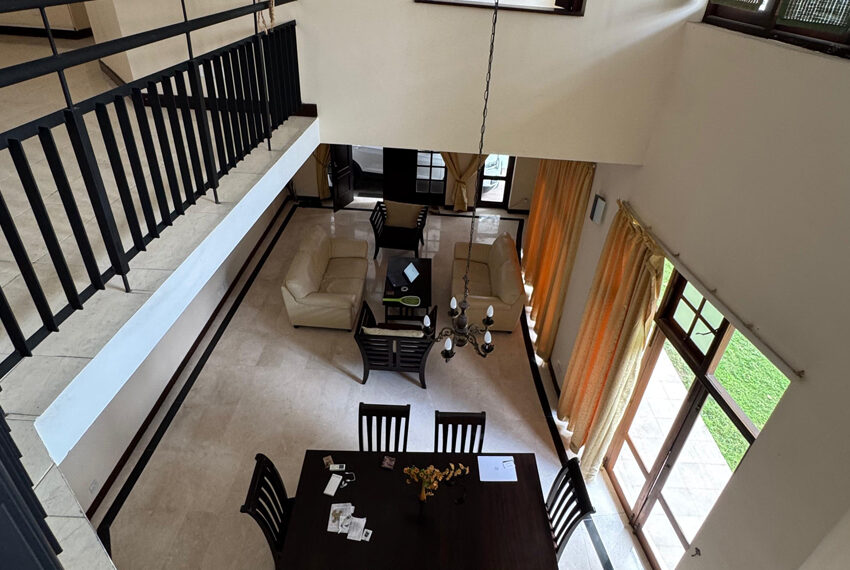 Three-Story-House-sale-in-Rosemeald-10773-05