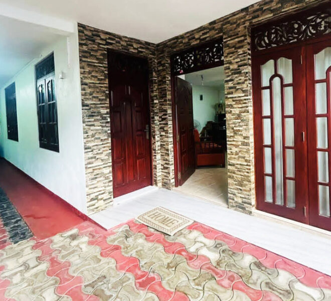 Brand-New-spacious-House-for-Sale-in-Dehiwala-10826-02