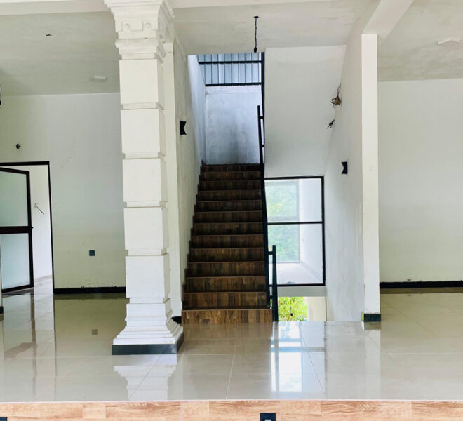 House-for-Sale--in-Katunayaka-10833-03