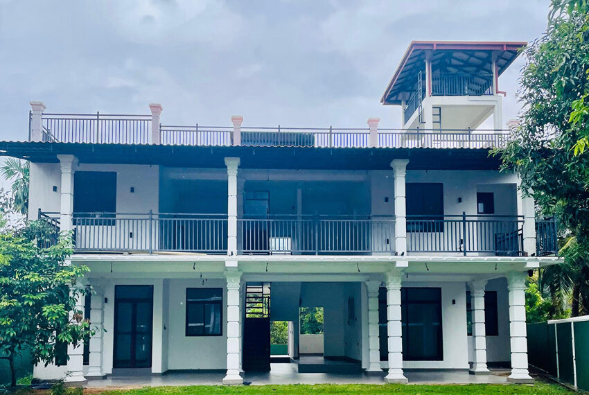 House-for-Sale--in-Katunayaka-10833-07