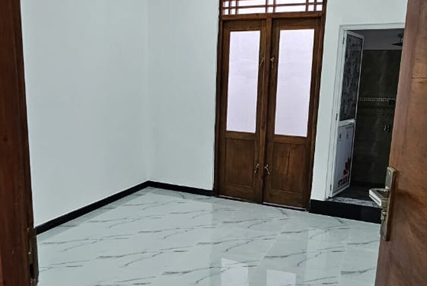 House-for-sale-in-Gothatuwa-10814-06