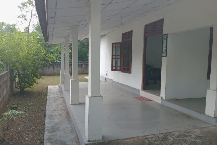 House-for-sale-in-Ja-ela-10829-02