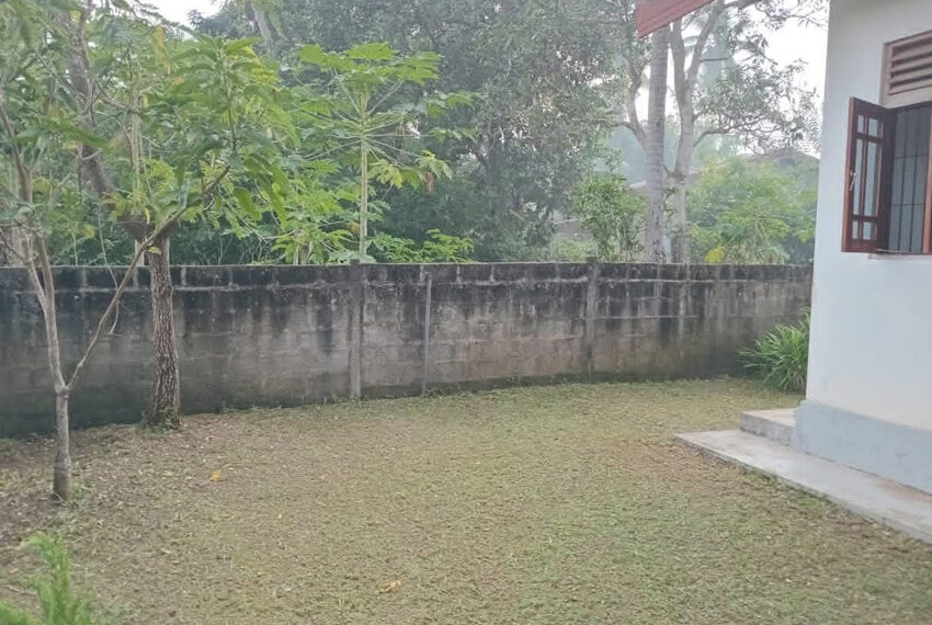 House-for-sale-in-Ja-ela-10829-03