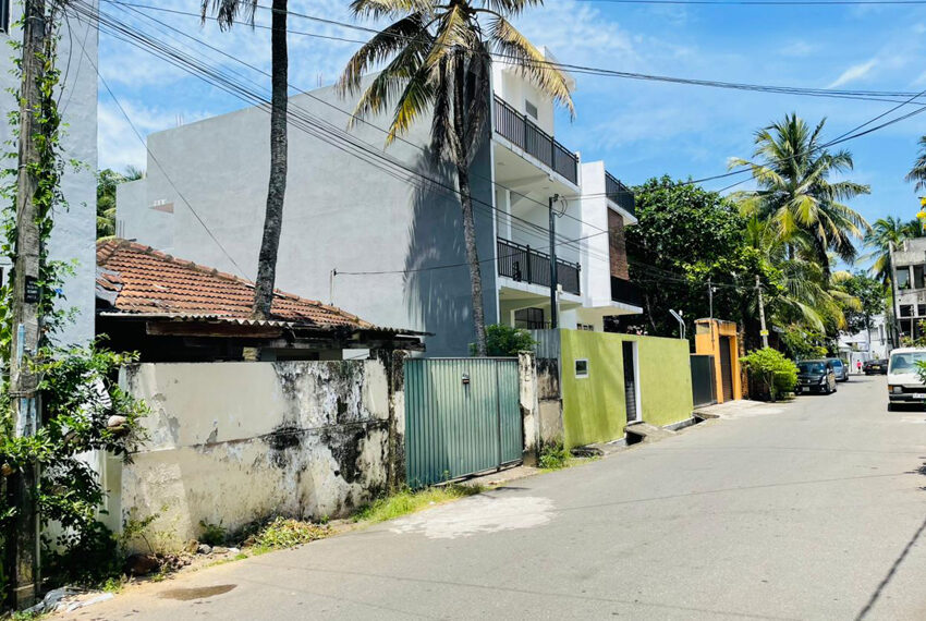 Land-for-Sale-in-Dehiwala-10819-03