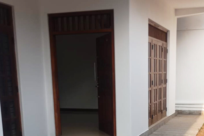 Two-Story-House-for-Sale-in-Colombo-06-10845-05