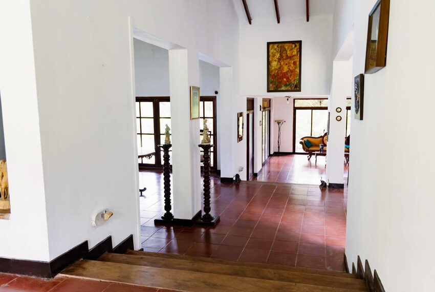 Villa-for-Sale-in-Negombo-10849-01