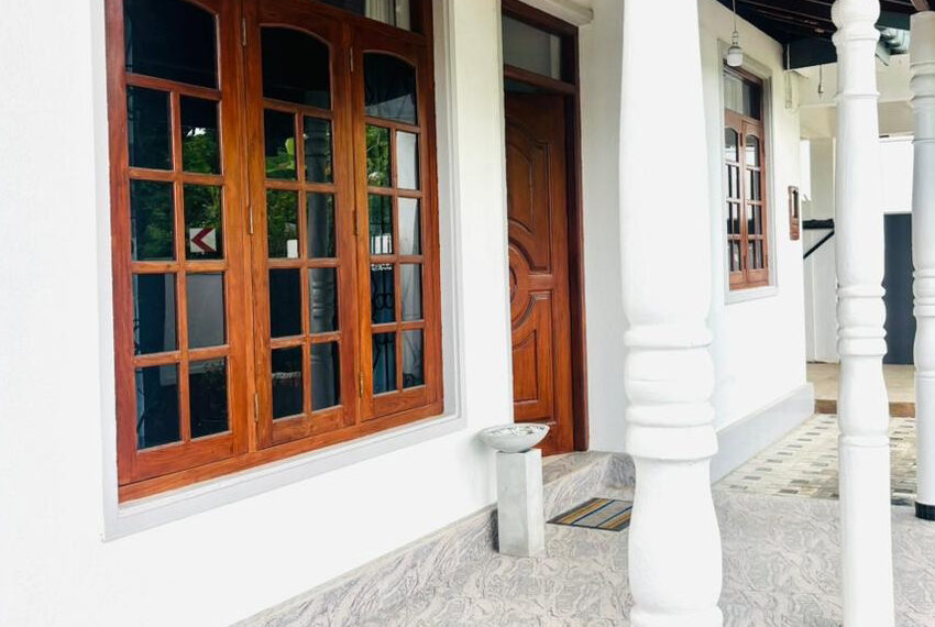 House-for-sale-in-Kaduwela-10854-03