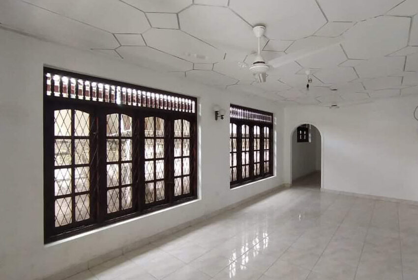 House-for-sale-in-Wattala-10860-01