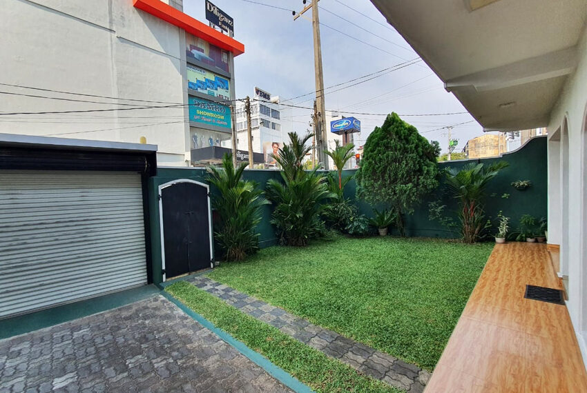 Two-Story-House-for-Sale-in-Dehiwala-10852-05