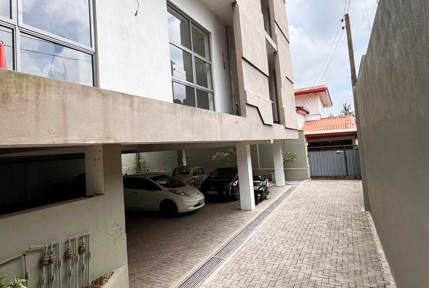Building-for-Rent-in-Athurugiriya